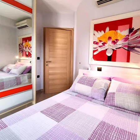 Panoramic View Penthouse Διαμέρισμα *